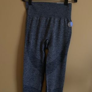 2 pieces VS tights & VS shirt mediums